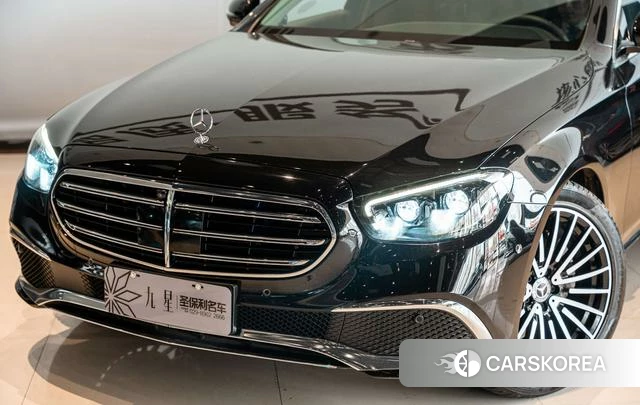 Mercedes-Benz E-Class 2023 Черный из Китая, фото 3