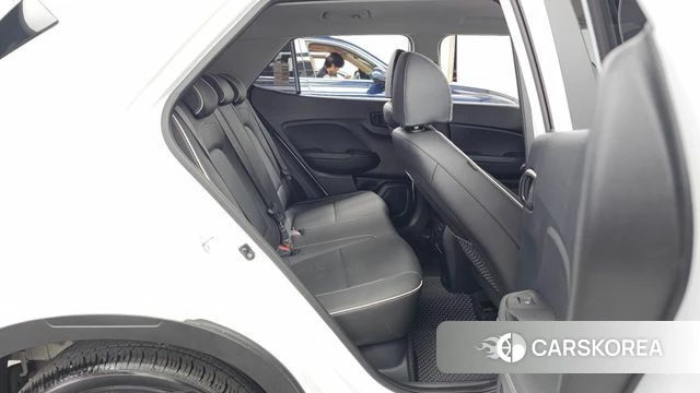 Hyundai Venue 2025 Белый из Кореи, фото 3