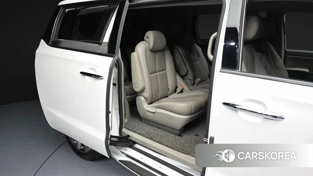 Kia The New Carnival 2018 Белый из Кореи, фото 3