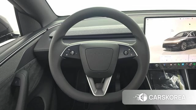 Tesla Model Y 2026 Черный из Кореи, фото 3