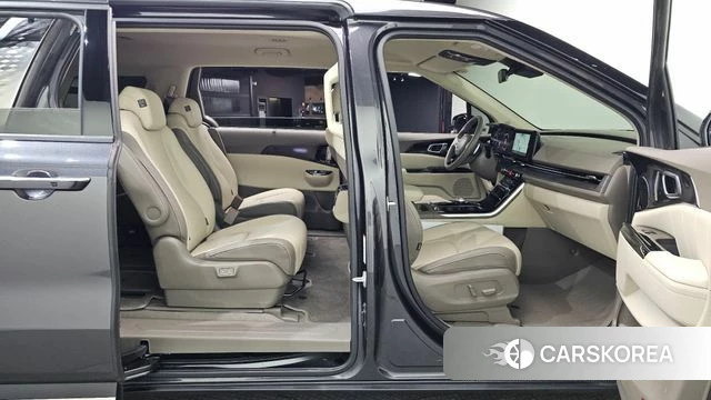 Kia Carnival 4th generation 2023 Серый из Кореи, фото 3