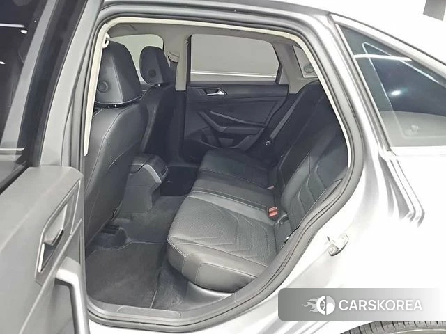 Volkswagen 7th Generation of Jetta 2021 Серебристо-серый из Кореи, фото 3