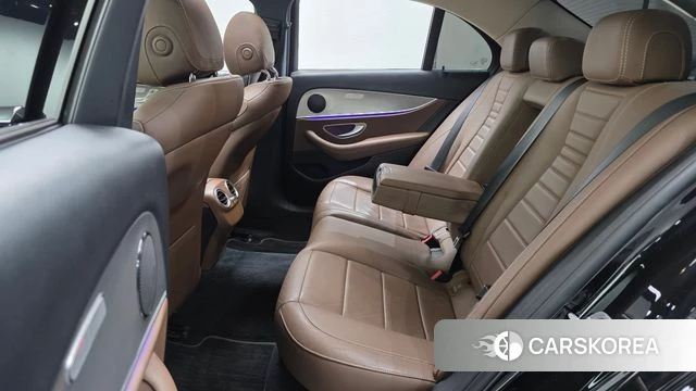 Mercedes-Benz E-Class W213 2019 Черный из Кореи, фото 3