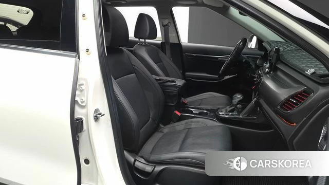 Kia Seltos 2021 Белый из Кореи, фото 4