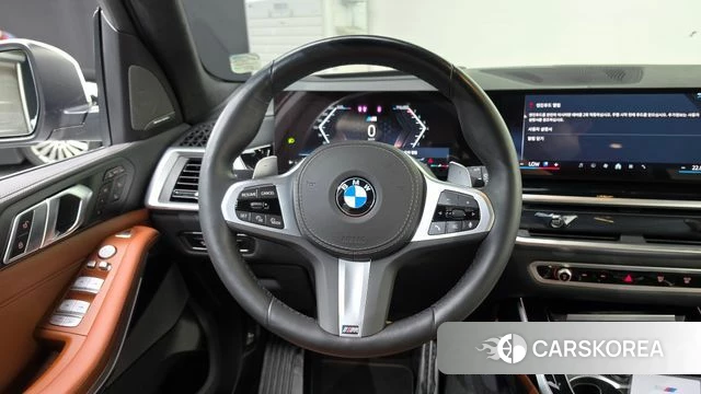 BMW X7 (G07) 2024 Белый из Кореи, фото 3