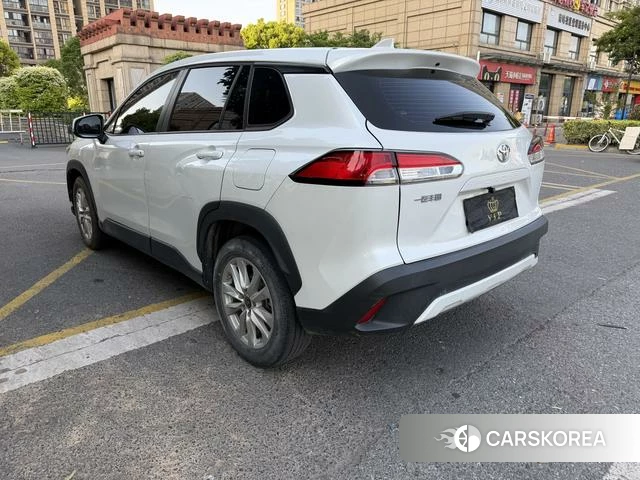 Toyota Corolla 2023 Белый из Китая, фото 3