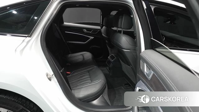 Audi A6 (C8) 2025 Белый из Кореи, фото 3