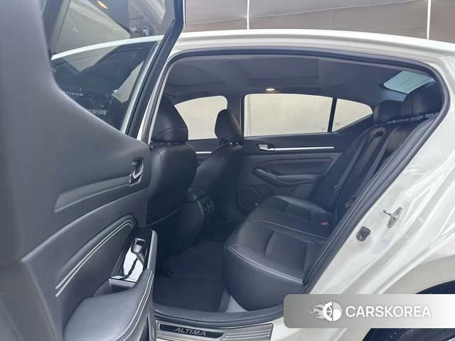 Nissan Altima 2022 Белый из Китая, фото 3