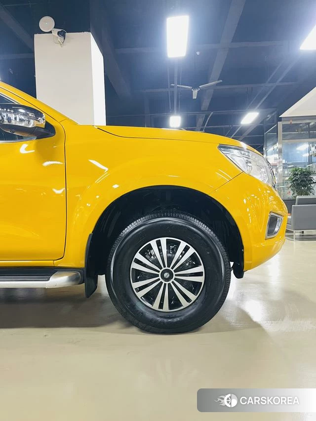 Nissan Navara 2022 Желтый из Китая, фото 3