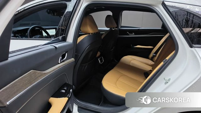 Kia K5 Hybrid 3rd Generation 2023 Белый из Кореи, фото 3