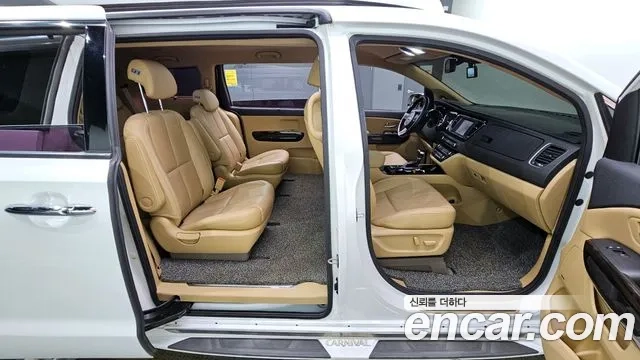 Kia The New Carnival 2018 Белый из Кореи, фото 3