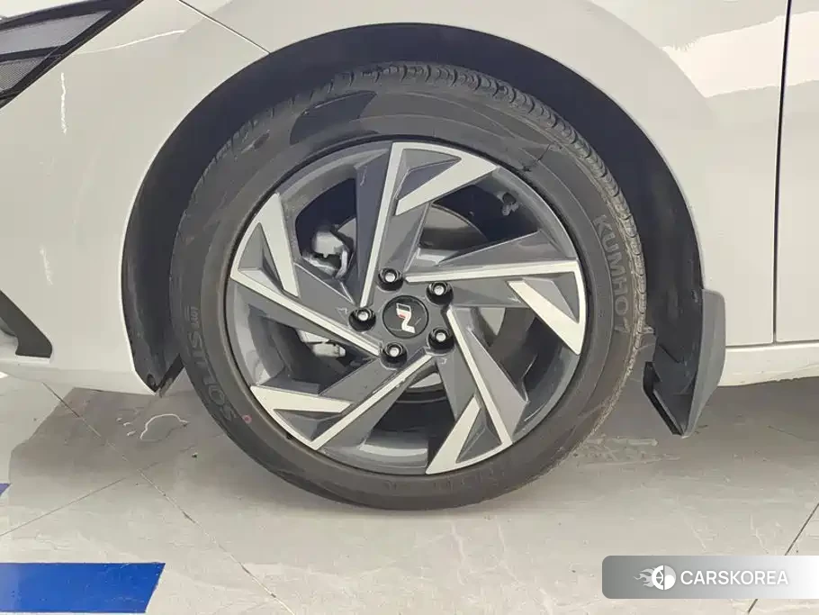 Hyundai Elantra 2026 Белый из Китая, фото 3