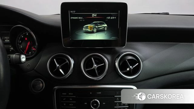 Mercedes-Benz GLA-Class X156 2019 Белый из Кореи, фото 3