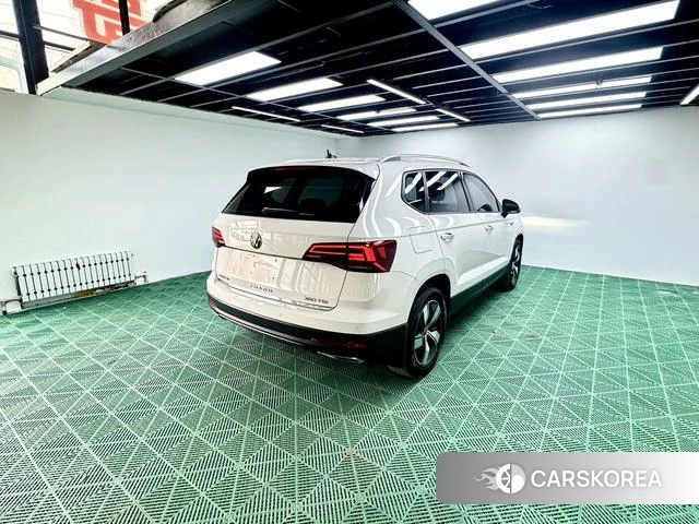 Volkswagen Tharu 2021 Белый из Китая, фото 3