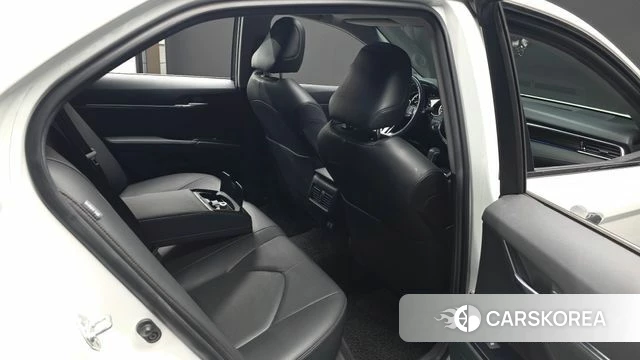 Toyota Camry (XV70) 2018 Белый из Кореи, фото 3