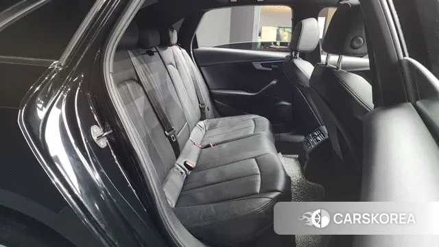 Audi A4 (B9) 2022 Черный из Кореи, фото 3