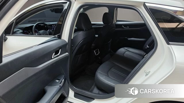 Kia K5 3rd generation 2022 Белый из Кореи, фото 3