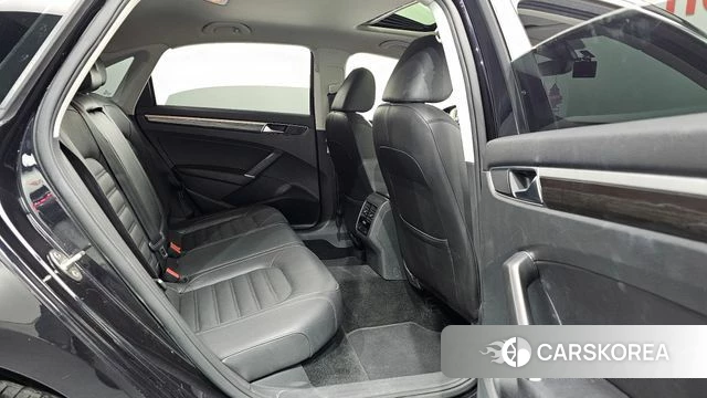 Volkswagen The New Passat 2018 Черный из Кореи, фото 3