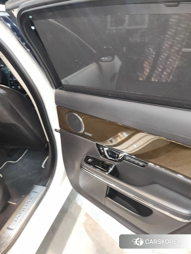 Jaguar All New XJ 2019 Белый из Кореи, фото 3