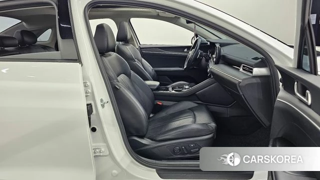 Kia K5 3rd generation 2022 Белый из Кореи, фото 3