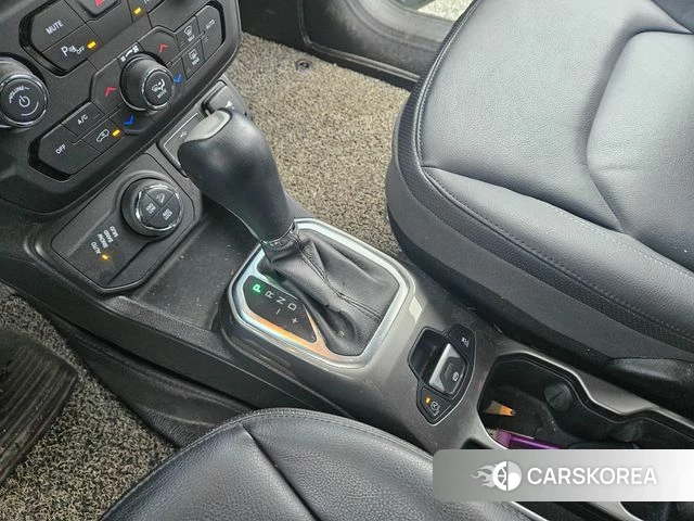 Jeep Renegade 2018 Серый из Кореи, фото 3