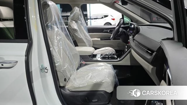 Kia Carnival 4th generation 2023 Белый из Кореи, фото 3