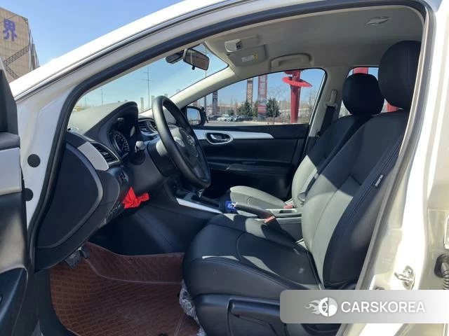Nissan Sylphy 2025 Белый из Китая, фото 3