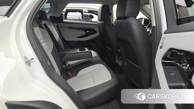 Land Rover Range Rover Evoque 2nd Generation 2025 Белый из Кореи, фото 4