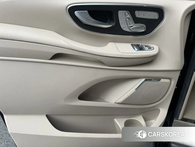 Mercedes-Benz V-Class 2021 Черный из Китая, фото 3