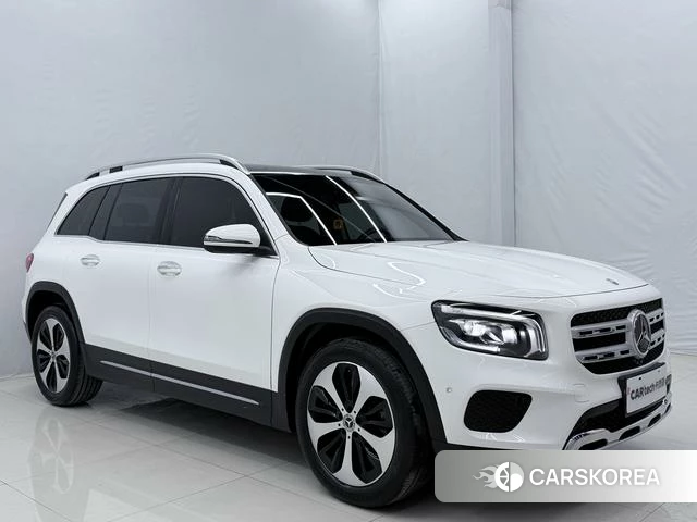 Mercedes-Benz GLB 2023 Белый из Китая, фото 3