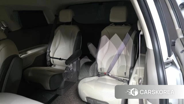 Kia The New Carnival 4th Generation 2023 Белый из Кореи, фото 3
