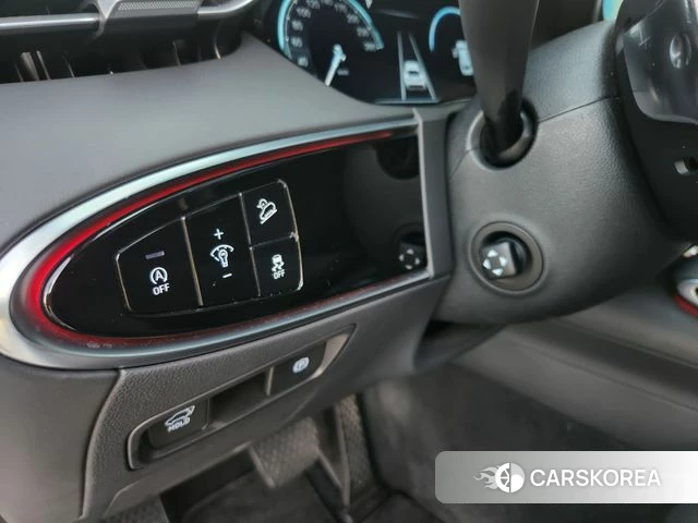 Genesis GV70 2022 Белый из Кореи, фото 3