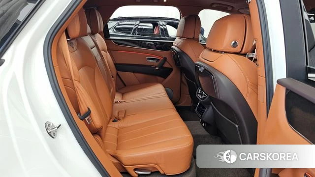Bentley Bentayga 2019 Белый из Кореи, фото 3