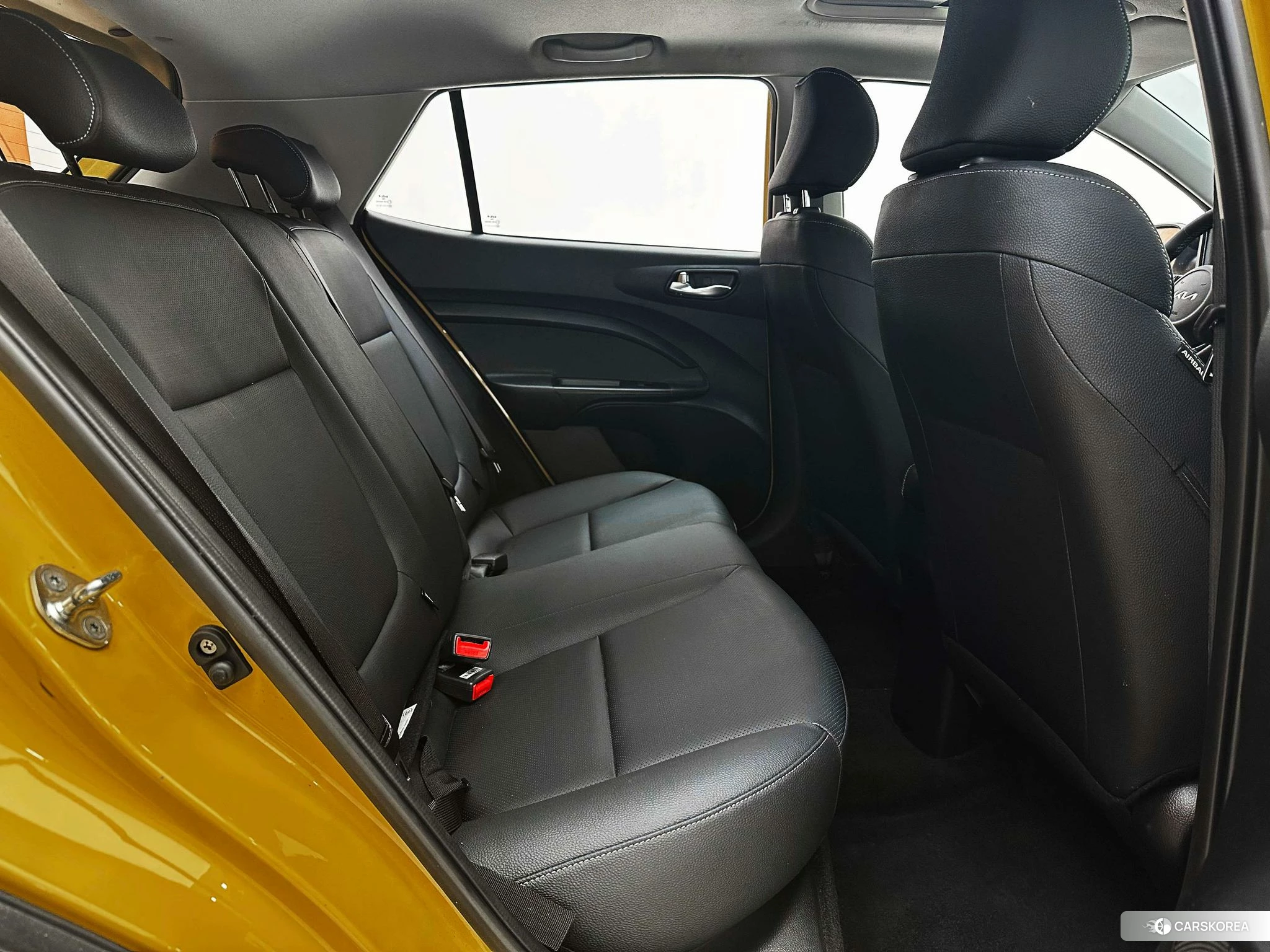 Kia KX1 2021 Желтый из Китая, фото 3
