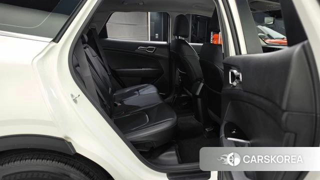 Kia Sportage 5th Generation 2022 Белый из Кореи, фото 3
