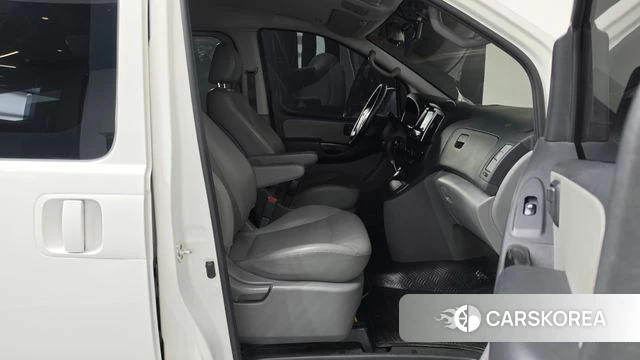 Hyundai The New Grand Starex 2020 Белый из Кореи, фото 3