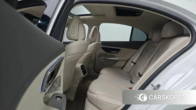Mercedes-Benz E-Class W214 2024 Белый из Кореи, фото 4