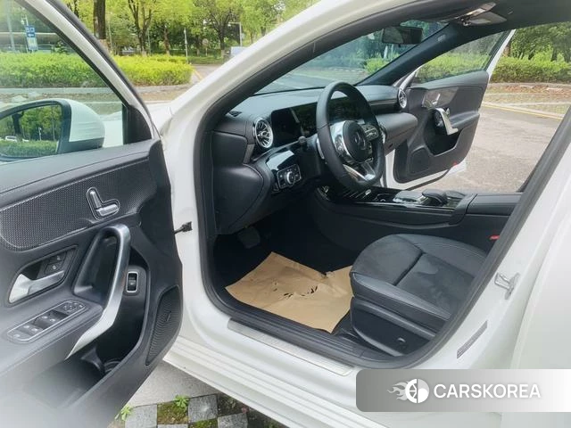 Mercedes-Benz A-Class 2020 Белый из Китая, фото 3