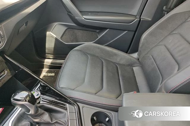 Volkswagen Tayron 2021 Черный из Китая, фото 3