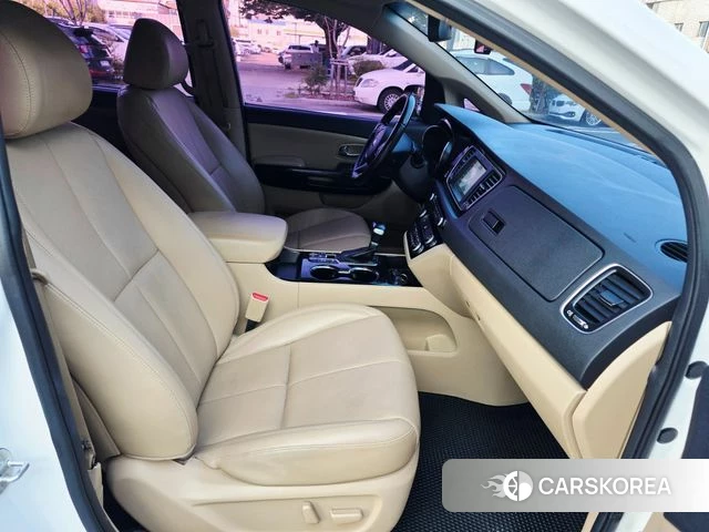 Kia The New Carnival 2018 Белый из Кореи, фото 3