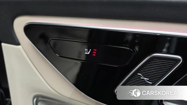 Mercedes-Benz GLC-Class X254 2025 Черный из Кореи, фото 3