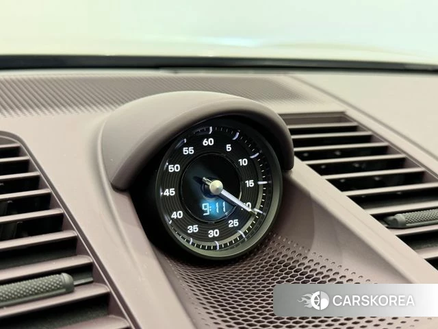 Porsche Panamera (976) 2024 Серебряный из Кореи, фото 3