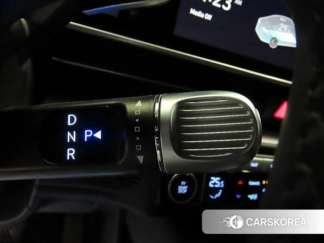 Hyundai Ionic 6 2024 Небесно-голубой из Кореи, фото 3