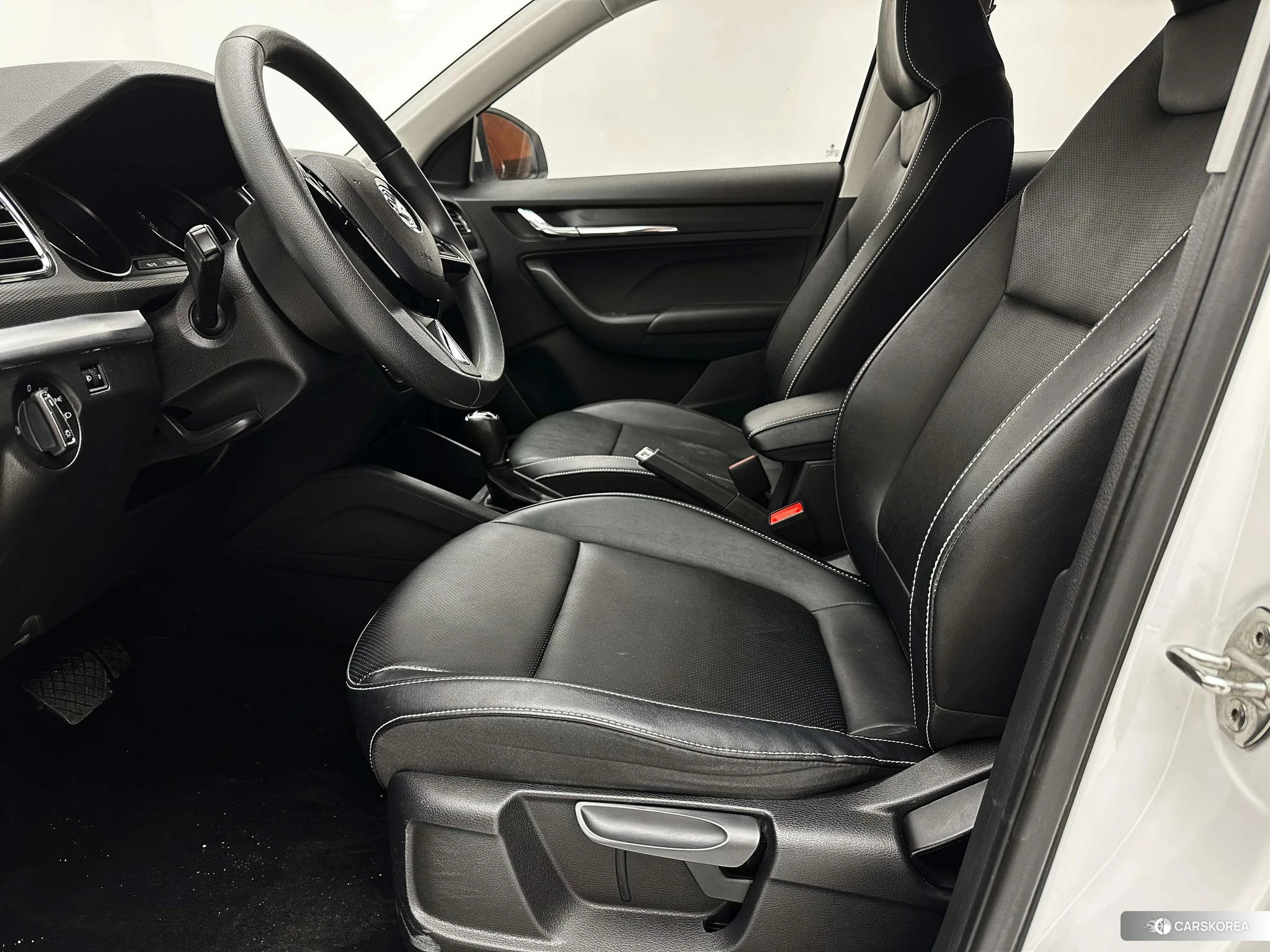 Skoda Kamiq 2022 Белый из Китая, фото 3