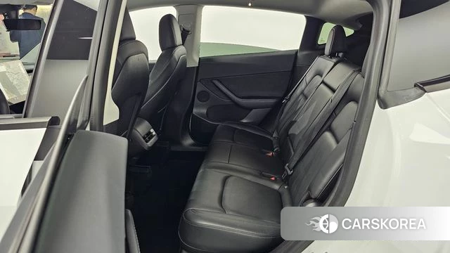 Tesla Model Y 2021 Белый из Кореи, фото 3