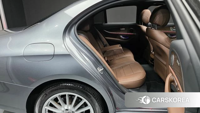 Mercedes-Benz E-Class W213 2022 Серый из Кореи, фото 3