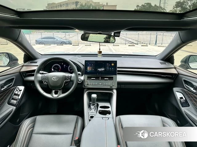 Toyota Avalon 2025 Белый из Китая, фото 3