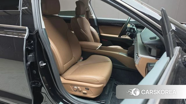 Hyundai Grandeur Hybrid (GN7) 2023 Черный из Кореи, фото 3