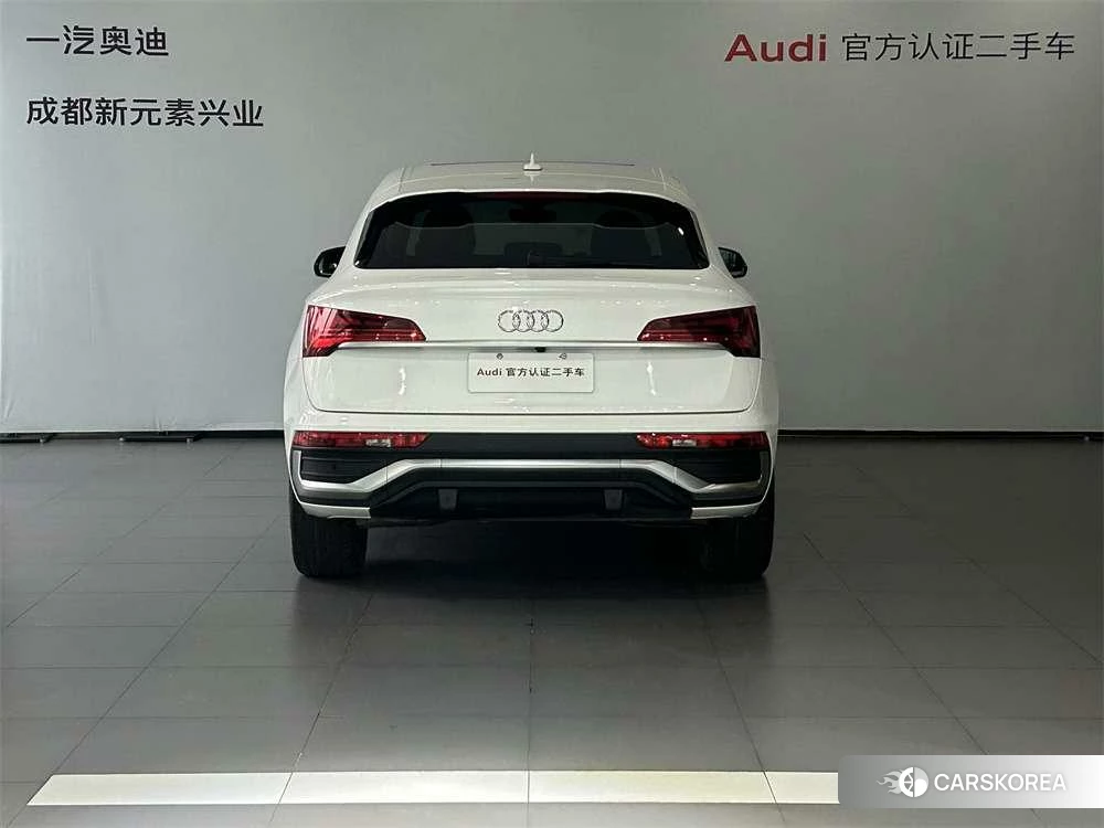 Audi Q5L 2020 Белый из Китая, фото 3