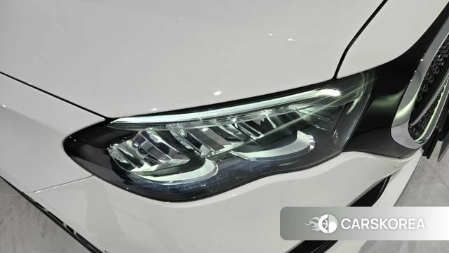 Mercedes-Benz E-Class W214 2026 Белый из Кореи, фото 3